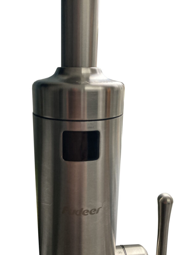 Digitaal bedienbare elektrische warmwater kraan, model 17D-51 / DEMO-model - Afbeelding 5