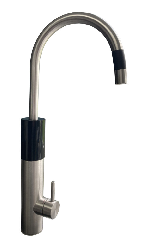 Digitaal bedienbare elektrische warmwater kraan, model XH-707 / DEMO-model - Afbeelding 3