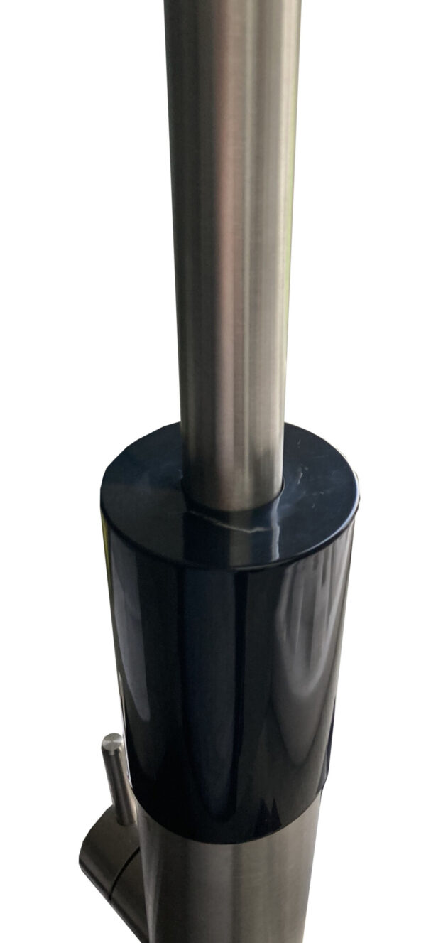 Digitaal bedienbare elektrische warmwater kraan, model XH-707 / DEMO-model - Afbeelding 9